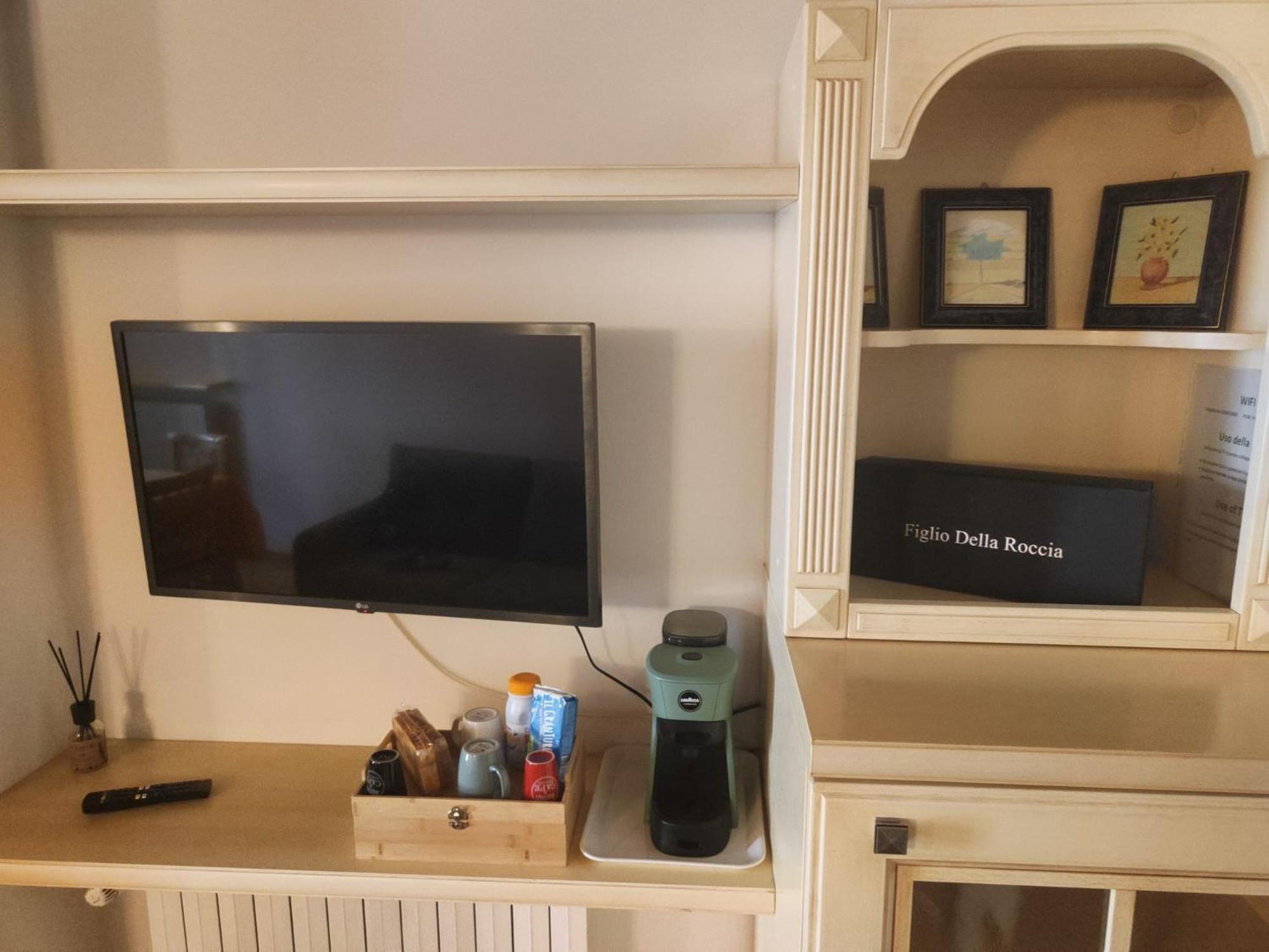 Tasi Apartaments Cento  Buitenkant foto